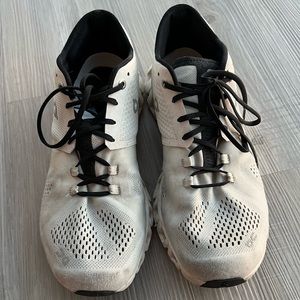 On Cloud White/Black Shoes